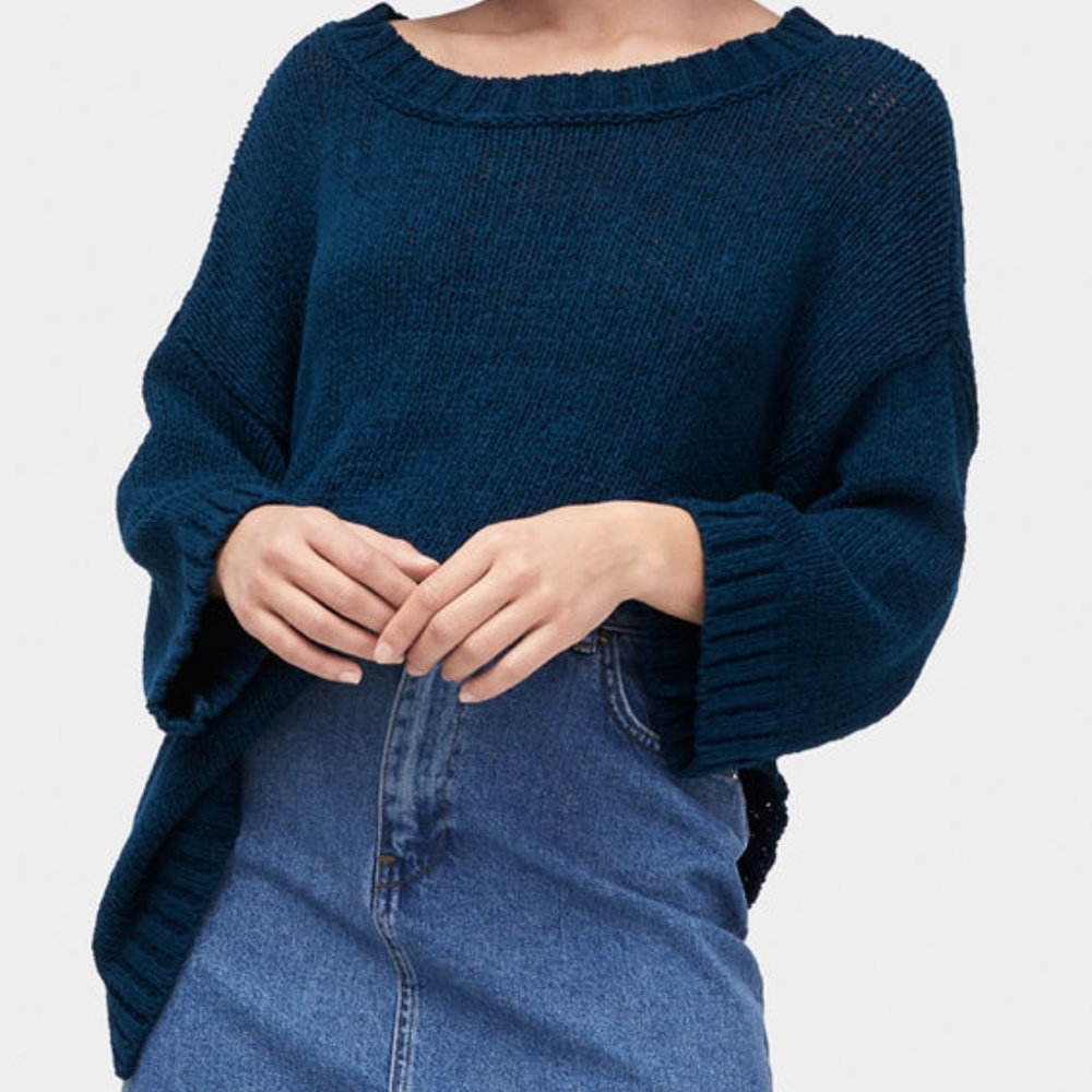 UGG Nova Sweater in Dark Denim - S